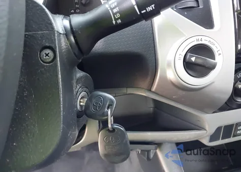 2015 Toyota Tacoma Base V6 from USA, damaged, VIN 3TMLU4EN1FM206592